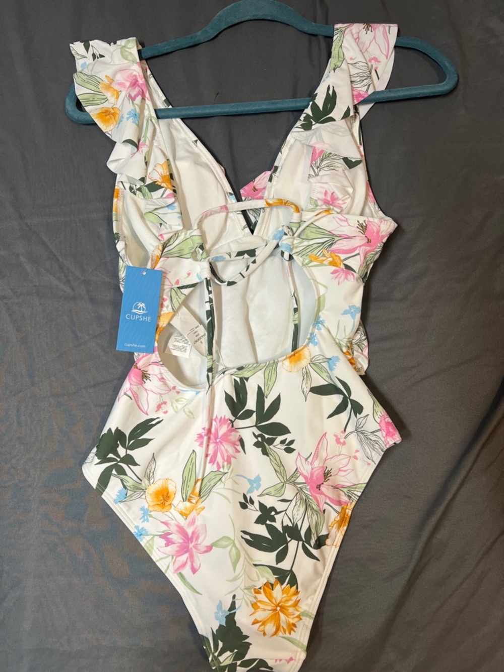 Cupshe White Floral Ruffle One-Piece Swimsuit - Picture 4 of 7